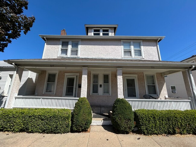 Building Photo - 929-931 Kentucky Unit 929 Kentucky