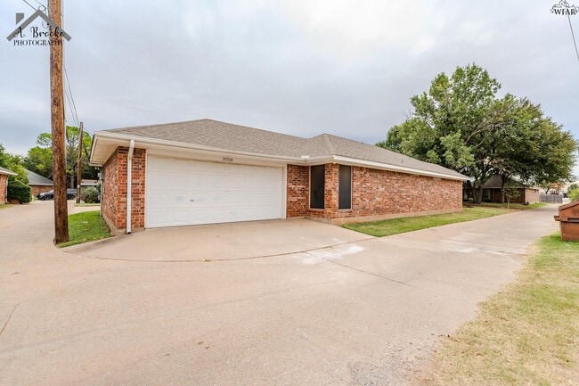 Photo - 3037 Cunningham Dr