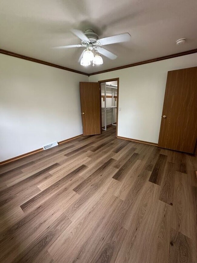 Photo - Ellis Avenue Duplex Unit 625