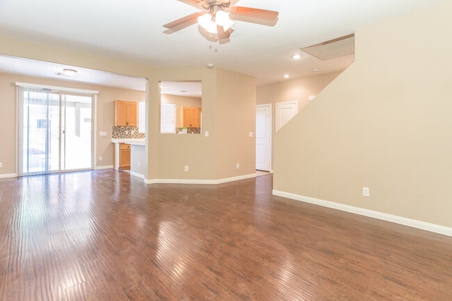 Photo - 10731 Iona Island Ave