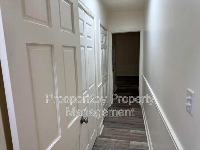 Photo - 2112 41st St
