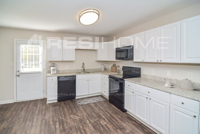 Photo - 108 Lockport Dr