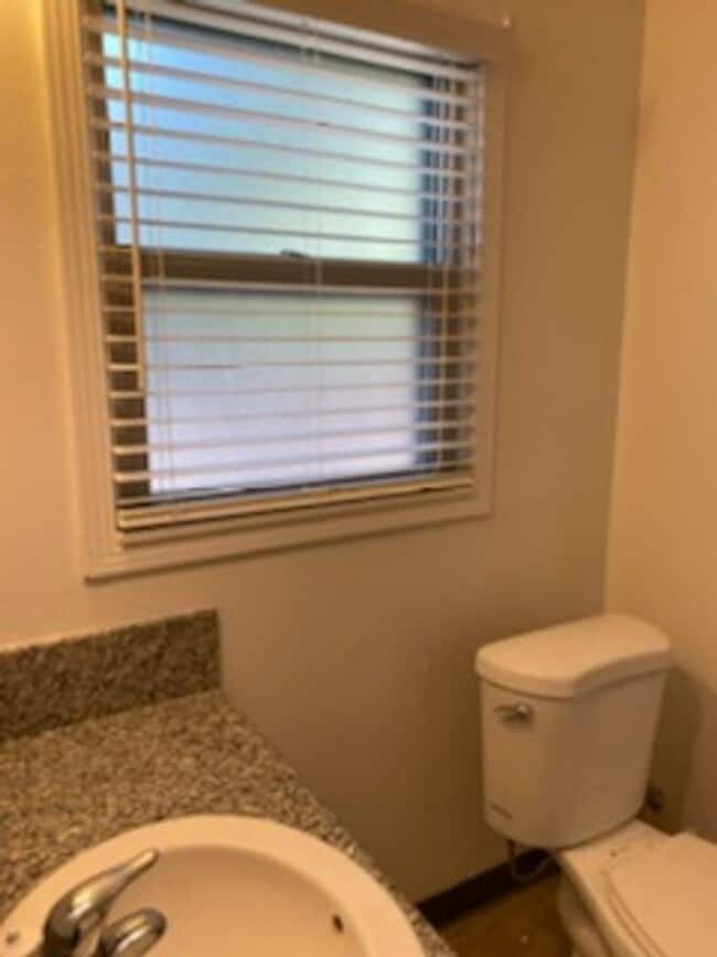 Photo - Adorable 2 Bedrooms and 1 bathroom home with large backyard