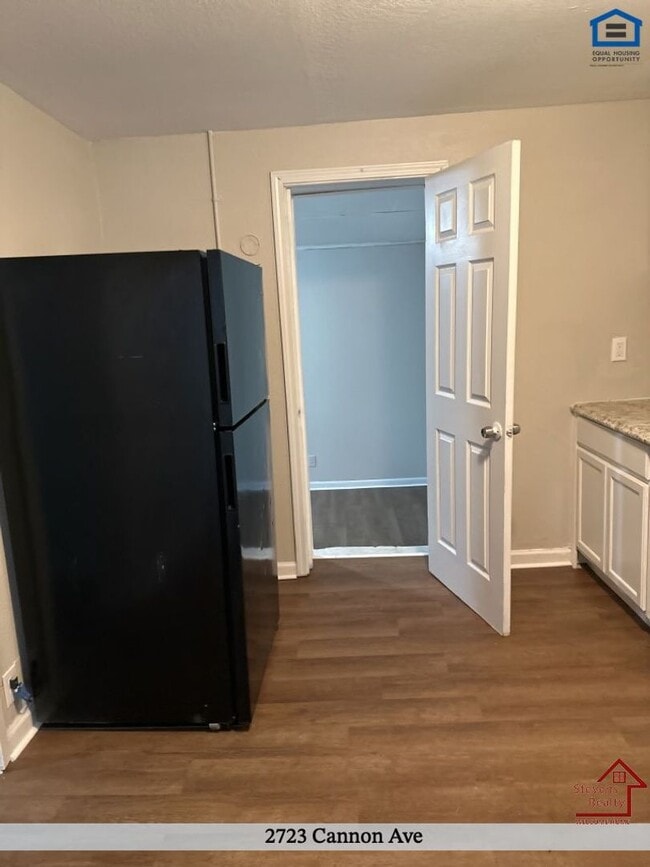 Photo - 2723 Cannon Ave
