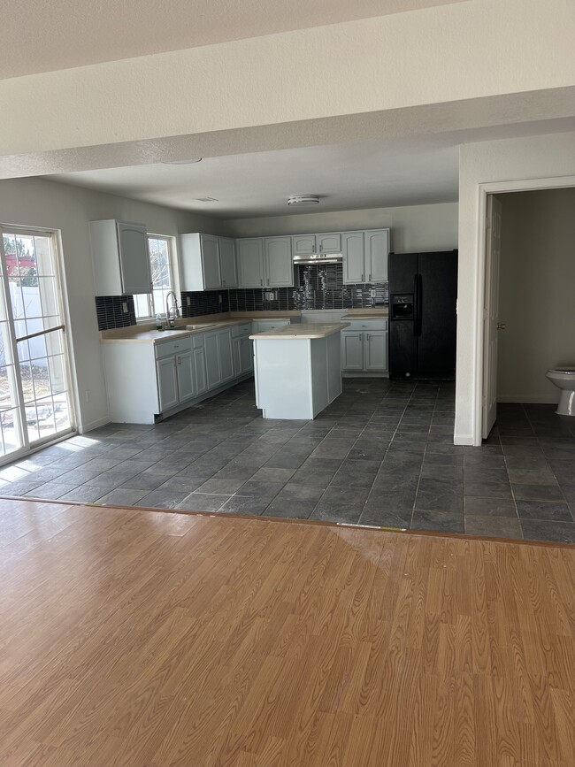 Photo - 21580 Stoll Pl