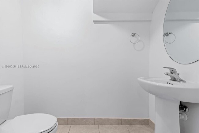 Photo - 2652 SE 13th St