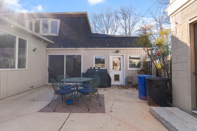 Photo - 2103 Laurel Brook Rd