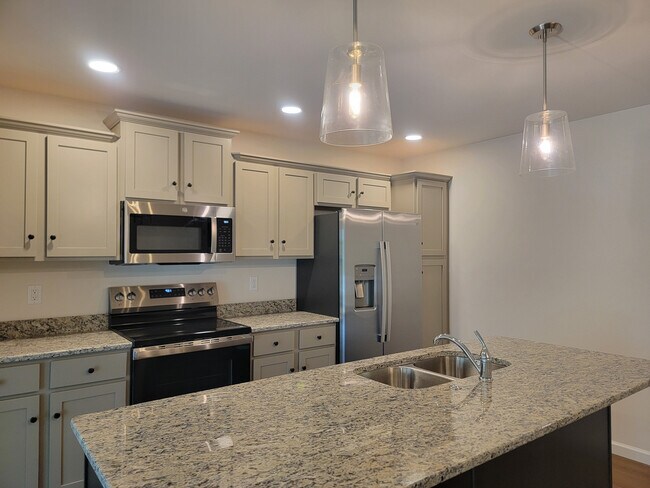 Photo - 85 Beech Tree Ct Townhome