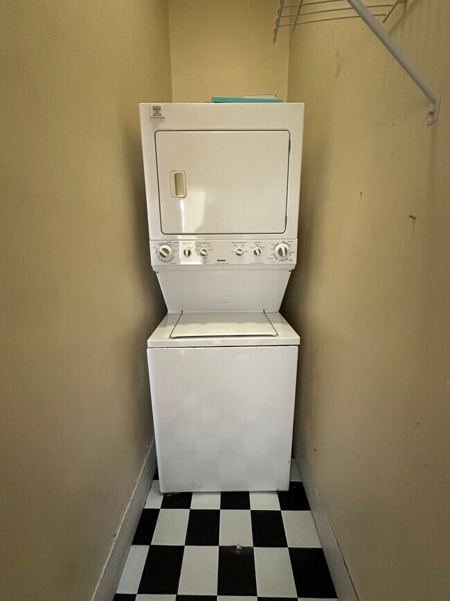 Photo - 203 W 35th St Unit Upper
