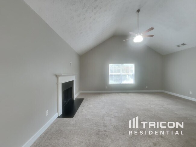 Photo - 7010 Red Maple Ln