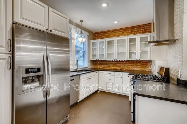 Photo - 964 S Washington St