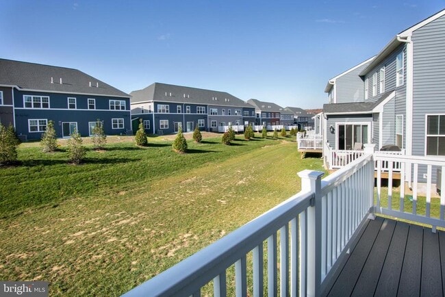 Photo - 22 Ladbroke Dr