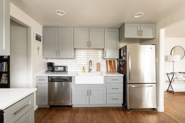 Kitchen - 4701 Meade St