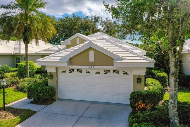 Photo - 539 Fallbrook Dr