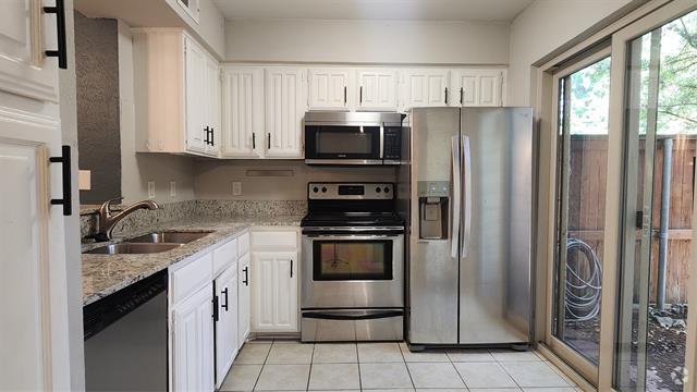 Building Photo - 5626 Preston Oaks Rd Unit 42B Rental