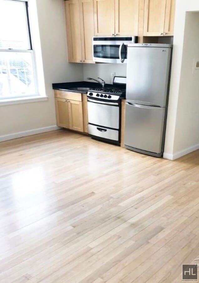 Photo - WEST 13 STREET Unit 33