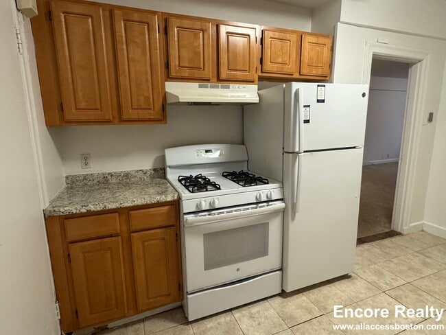 Photo - 105 Longwood Ave Apartments Unit 100-A