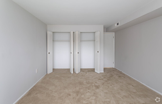 Interior Photo - Beacon Pointe Apartments and Townhomes