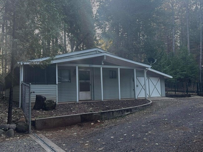 Building Photo - 15240 Dayton Hupp Mill Rd