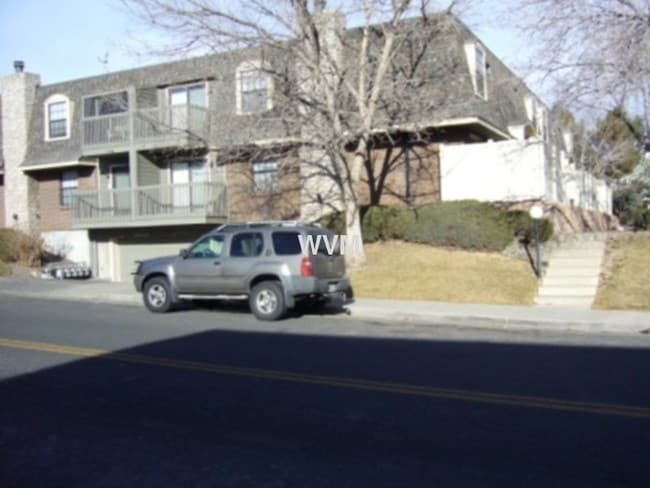 Building Photo - Manchester Park Townhouse near Chambers and Mississippi