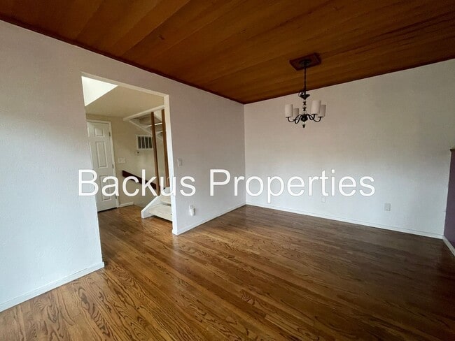 Photo - 14685 Charter Oak Blvd