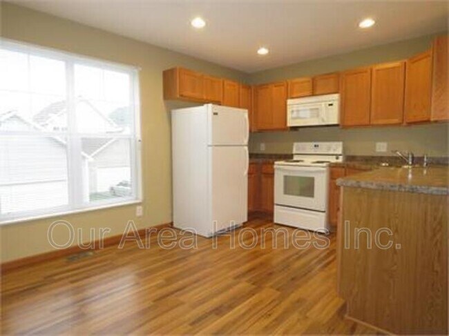 Photo - 2880 Clover Ridge Dr