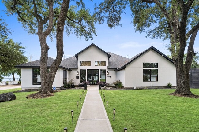 Building Photo - 10826 Moonlight Dr Rental