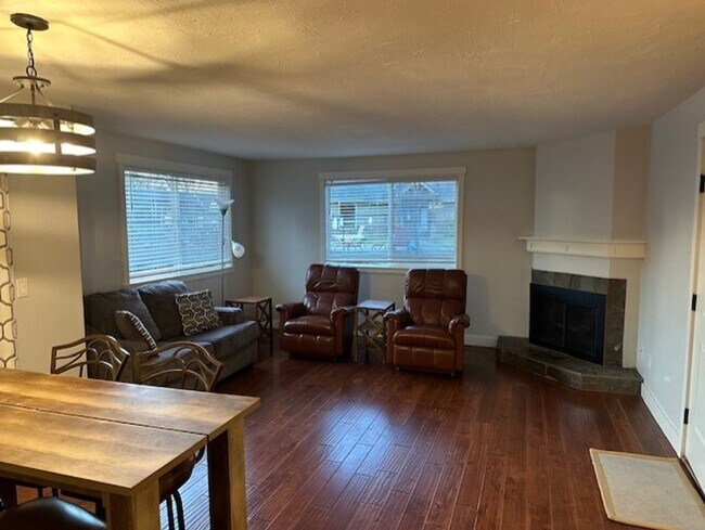 Photo - Available Now! One level 3 Bedroom and 1....