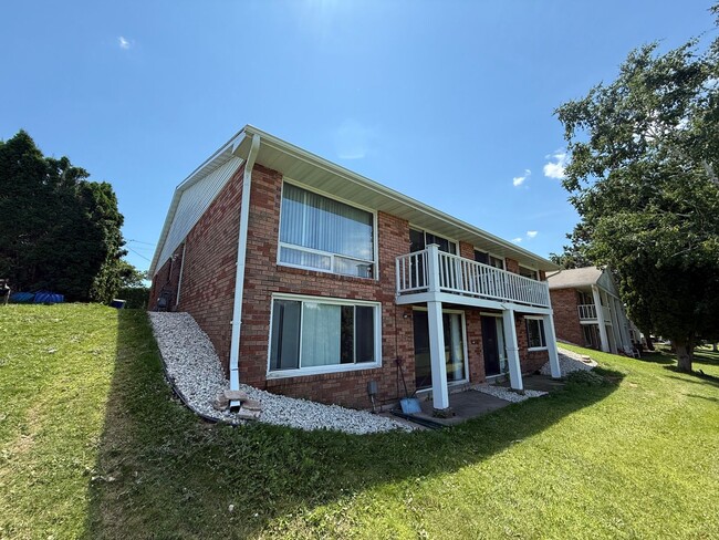 Building Photo - 3029 Humboldt Rd Rental