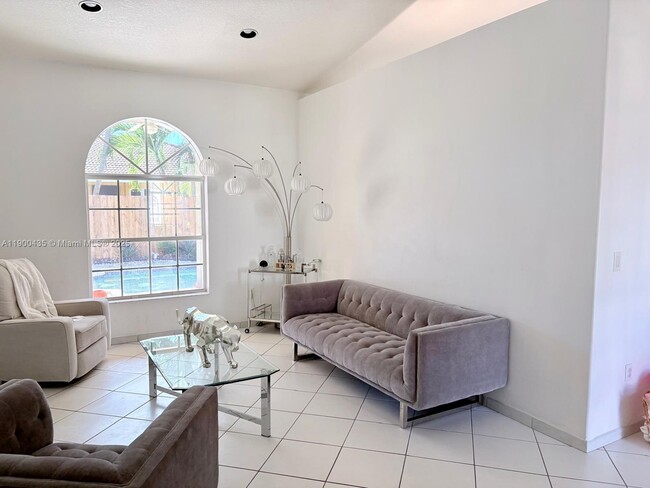 Photo - 15234 SW 140th St