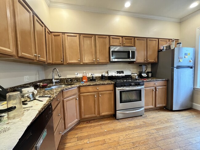 Photo - 30 Circuit St Unit 3