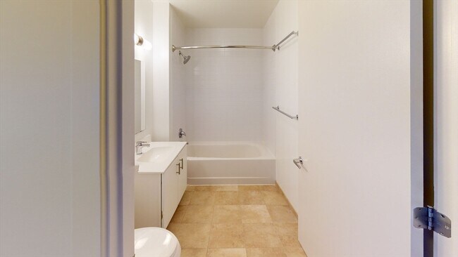 Photo - 225 Centre St Unit 609