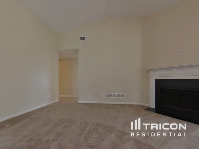 Photo - 20 Mattie Ln