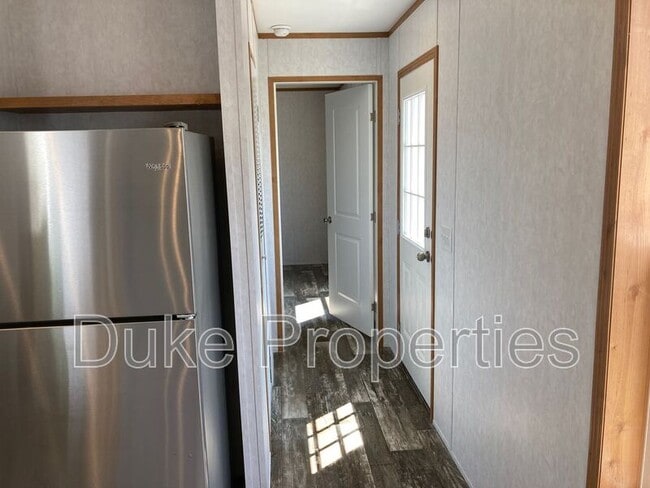 Photo - 117 S Main St