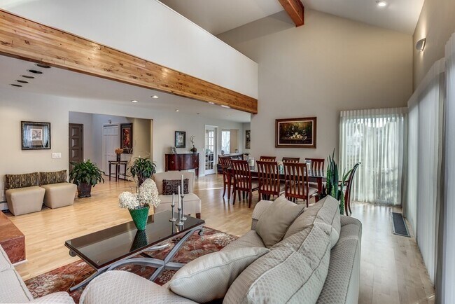 Photo - 11 Beethoven Ave