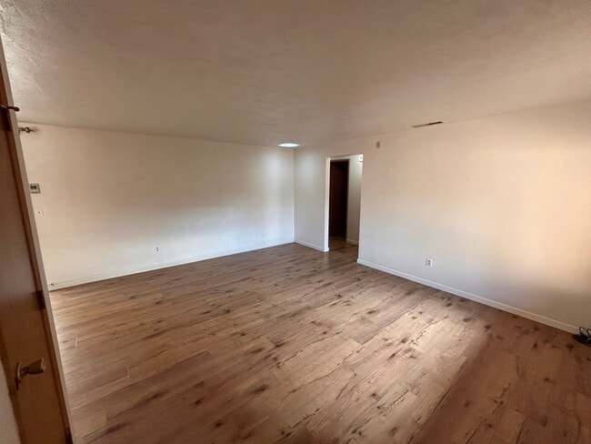 Photo - 3068 Milhoan Dr