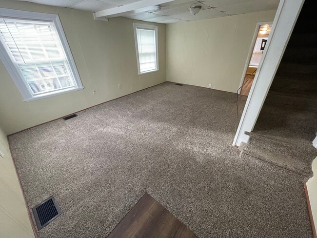 Photo - 321 E Burd St