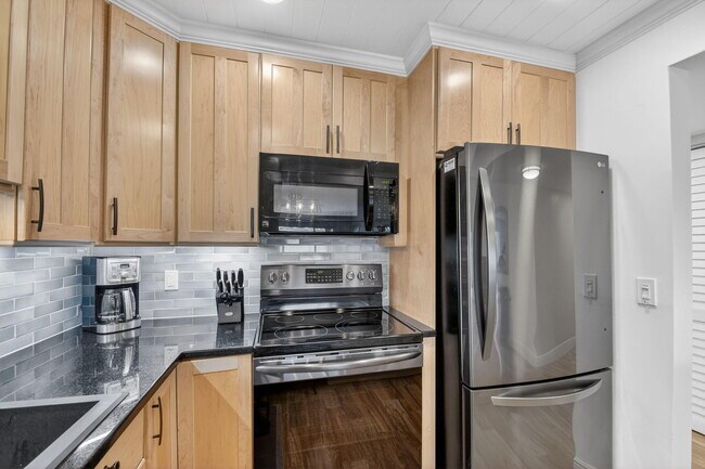 Photo - 1502 S Lakeside Dr Unit 214