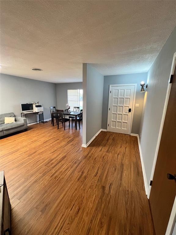 213 S FM 1660