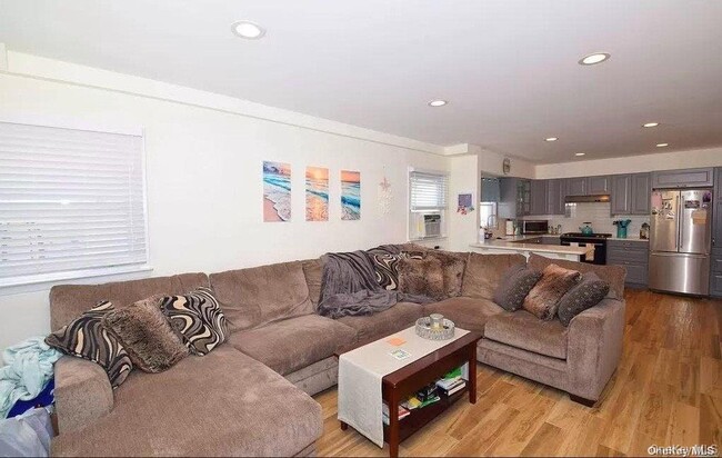 Photo - 113 Harding Ave