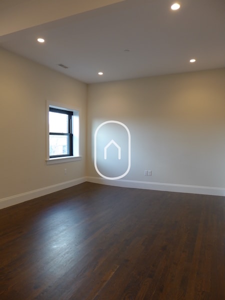 Photo - 45 Thorndike St