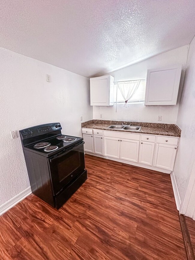 Photo - 3114 Avenue M 1/2 Unit B