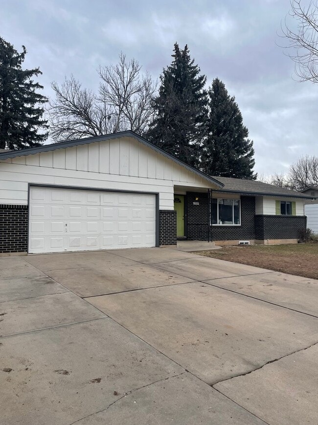 Photo - STUDENTS WELCOME! Spacious Home in West Ft. Collins w/ Large Fenced Yard, Garage