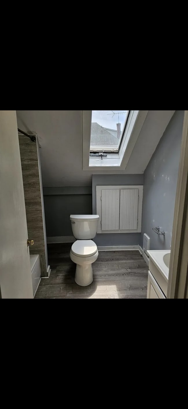 106 Walnut St Unit 2