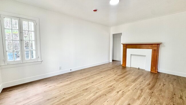 Building Photo - 1765 Westmoreland Blvd Rental