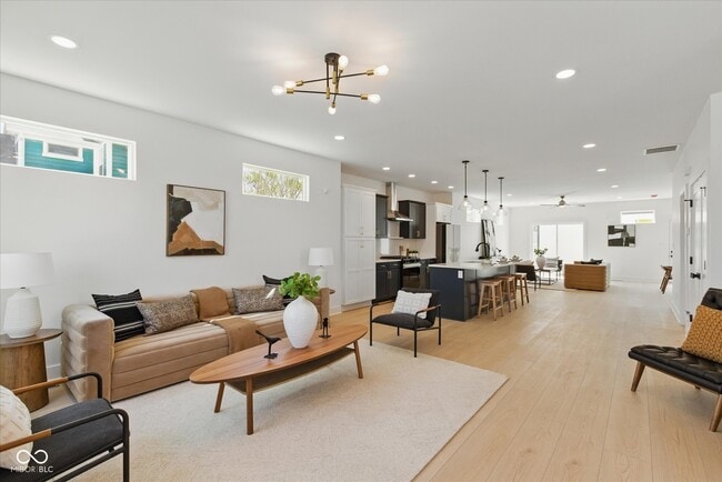 Photo - 315 E Minnesota St