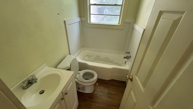 Photo - 4735 Clayton Dr