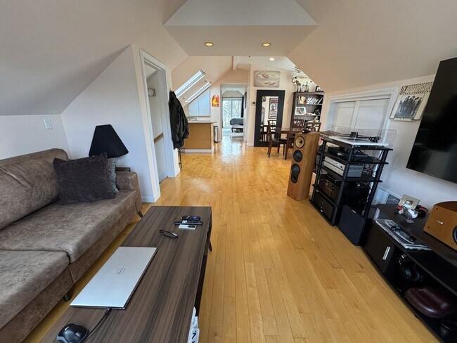 Photo - 17 Skahan Rd