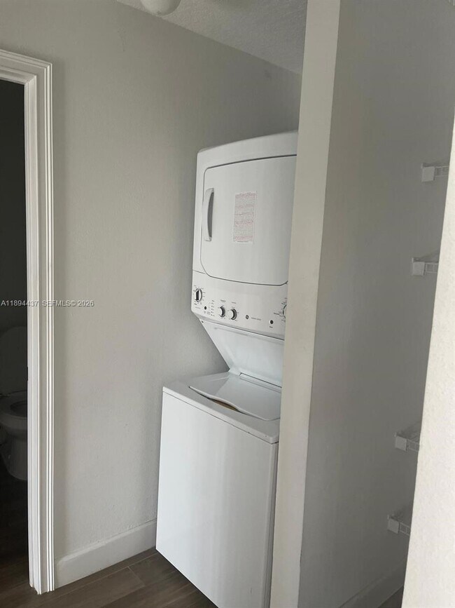 Photo - 10 Sheoah Blvd Unit 8