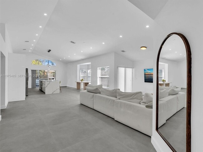 Photo - 4962 SW 32nd Way